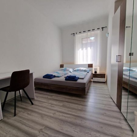 Secret Garden Apartment Capodistria Esterno foto