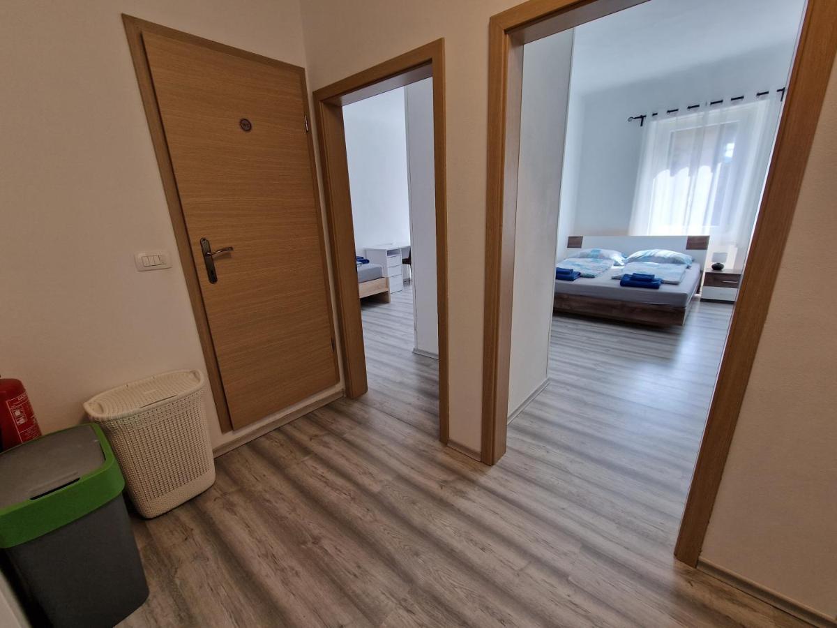 Secret Garden Apartment Capodistria Esterno foto